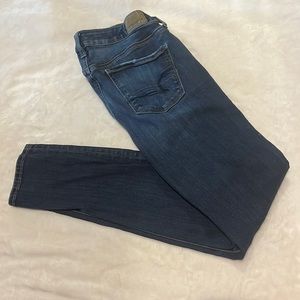 American Eagle super stretch skinny jeans size 4